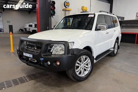 White 2017 Mitsubishi Pajero Wagon Gls Lwb (4X4)