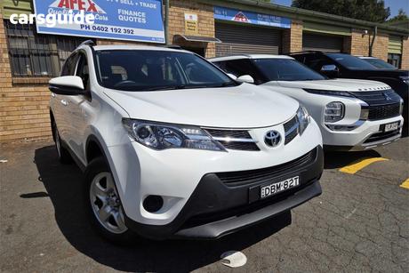 White 2015 Toyota RAV4 Wagon Gx (4X4)