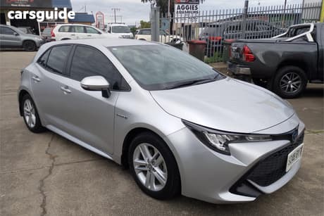 Silver 2018 Toyota Corolla Hatchback Ascent Sport (Hybrid)