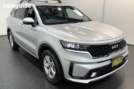 Silver 2023 Kia Sorento Wagon S 7 Seat