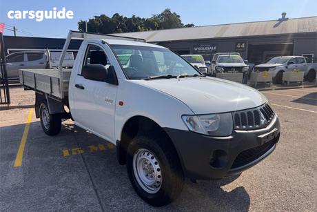 White 2007 Mitsubishi Triton Cab Chassis Gl