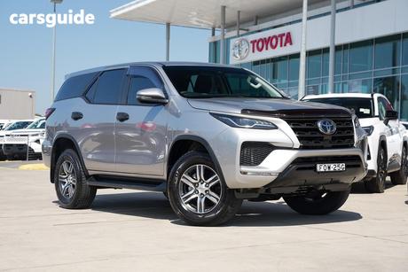 Silver 2024 Toyota Fortuner Wagon Gx