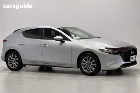 Silver 2022 Mazda 3 Hatchback G20 Pure