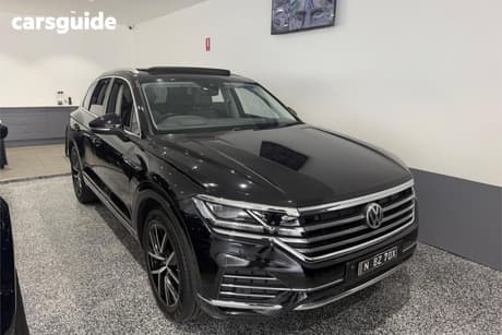 Black 2019 Volkswagen Touareg Wagon Launch Edition
