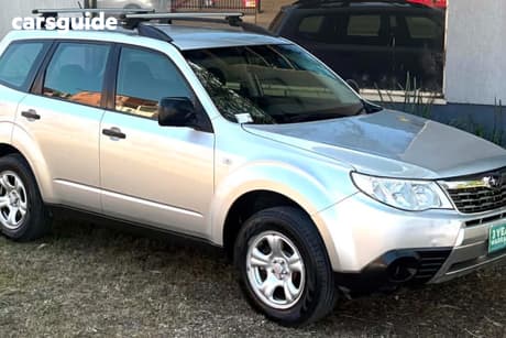 Silver 2011 Subaru Forester Wagon X