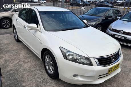 White 2008 Honda Accord Sedan Vti-L