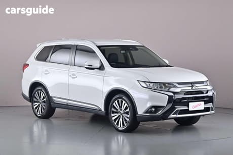 White 2018 Mitsubishi Outlander Wagon Ls 7 Seat (2Wd)