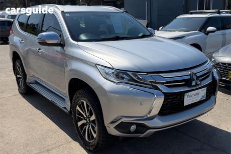 Silver 2018 Mitsubishi Pajero Sport Wagon Exceed (4X4) 7 Seat