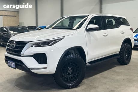 White 2024 Toyota Fortuner Wagon Gx