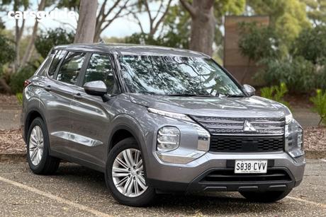 Grey 2023 Mitsubishi Outlander Wagon Es 5 Seat (2Wd)