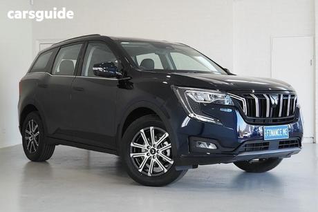 Black 2025 Mahindra XUV700 Wagon Ax7L