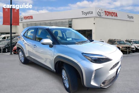 Silver 2025 Toyota Yaris Cross Wagon Gx Hybrid