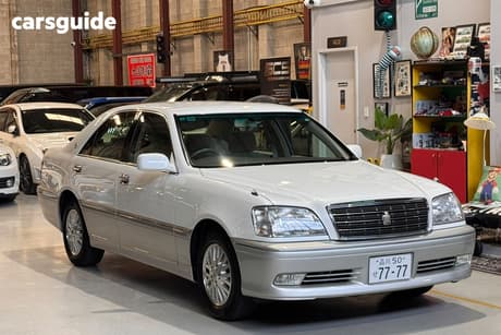 White 2001 Toyota Crown Sedan
