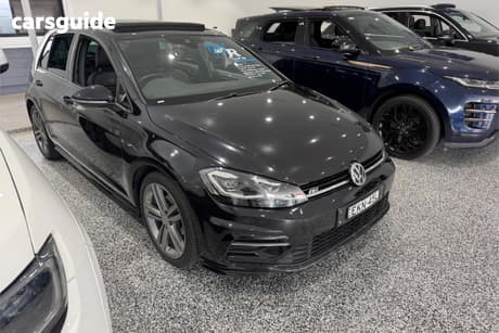 Black 2018 Volkswagen Golf Hatchback 110 Tdi Highline