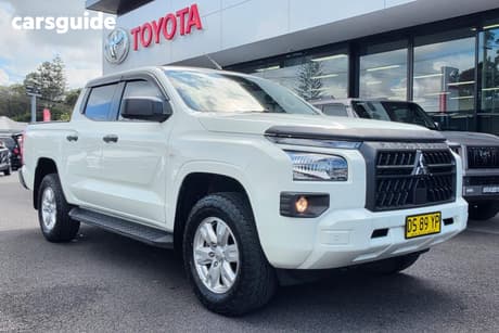 White 2024 Mitsubishi Triton Double Cab Pick Up Glx+ (4X4)