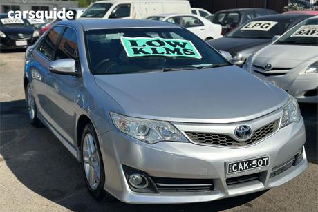 Silver 2013 Toyota Camry Sedan Atara R Se