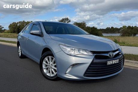 Silver 2016 Toyota Camry Sedan Altise