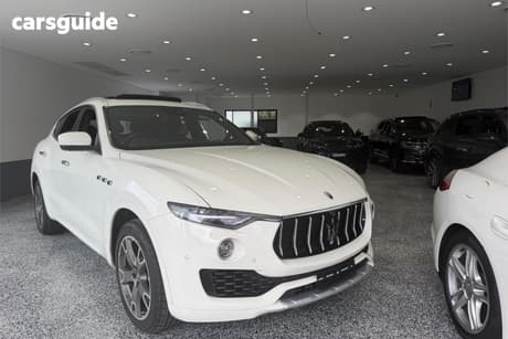 White 2017 Maserati Levante Wagon Sport