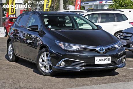 Black 2017 Toyota Corolla Hatchback Hybrid