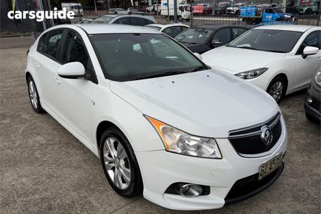 White 2014 Holden Cruze Hatchback Sri