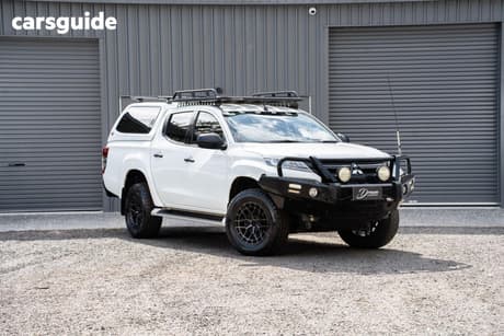 White 2022 Mitsubishi Triton Double Cab Pick Up Glx+ (4X4)