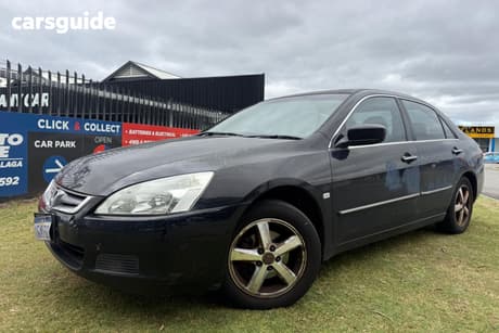 Black 2005 Honda Accord Sedan Vti