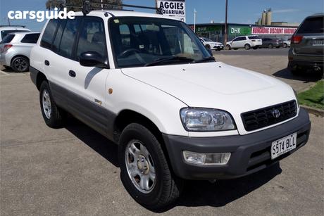White 1999 Toyota RAV4 Wagon (4X4)