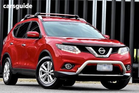Red 2015 Nissan X-Trail Wagon St-L (4X4)