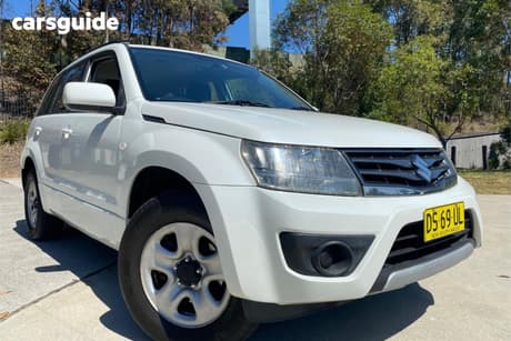 White 2012 Suzuki Grand Vitara Wagon Urban (4X2)