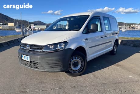 White 2016 Volkswagen Caddy Van Maxi Tsi220