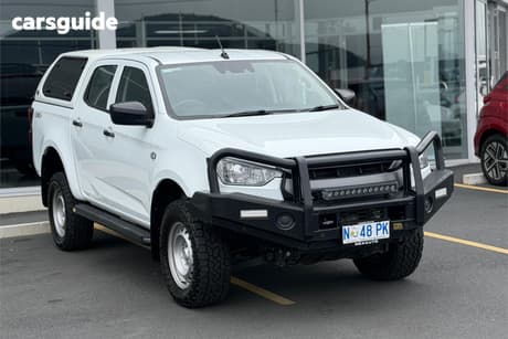 White 2022 Isuzu D-MAX Crew Cab Utility Sx (4X4)