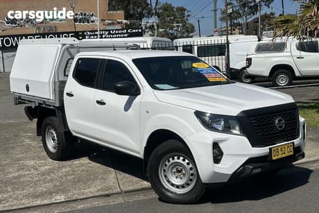 White 2021 Nissan Navara Dual Cab Pick-up Sl (4X2)