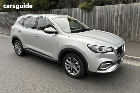 Silver 2023 MG HS Wagon Core