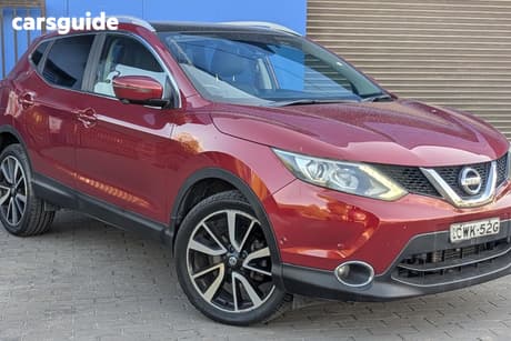 Red 2014 Nissan Qashqai Wagon Ti (4X2)