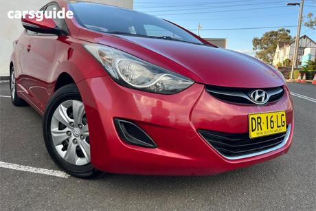 Red 2013 Hyundai Elantra Sedan Active