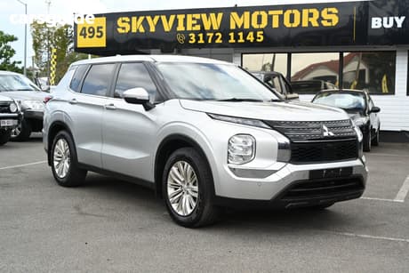 Silver 2024 Mitsubishi Outlander Wagon Es 5 Seat (2Wd)