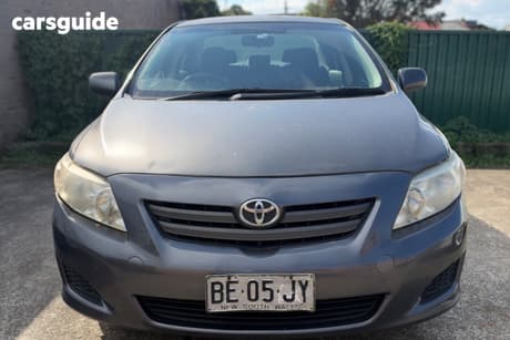 Grey 2009 Toyota Corolla Sedan Ascent