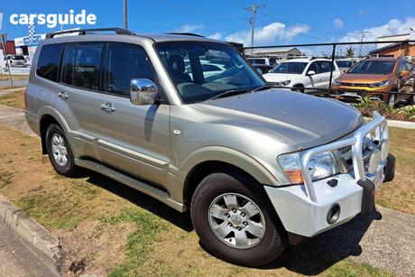 Beige 2004 Mitsubishi Pajero Wagon Exceed Lwb (4X4)