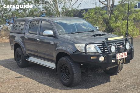 Grey 2014 Toyota Hilux Dual Cab Pick-up Sr5 Black (4X4)