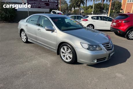 Silver 2008 Honda Legend Sedan