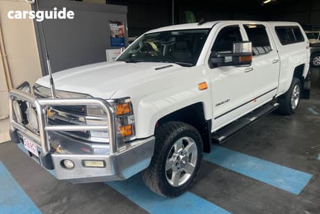 White 2016 Chevrolet Silverado Ute Tray