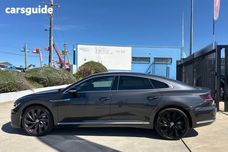 Black 2017 Volkswagen Arteon Liftback 206 Tsi R-Line