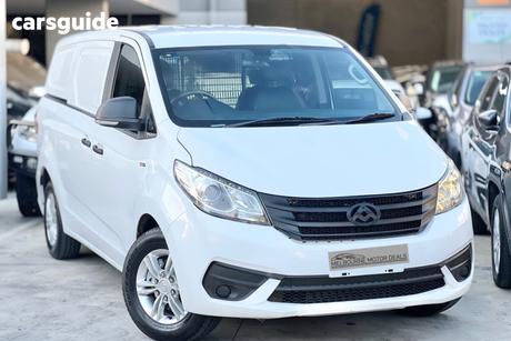 White 2020 LDV G10 Van Barn Door