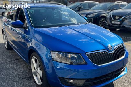 Blue 2014 Skoda Octavia Wagon 132 Tsi Elegance