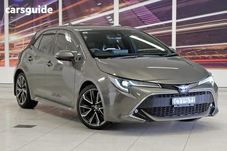 Bronze 2019 Toyota Corolla Hatchback Zr (Hybrid)