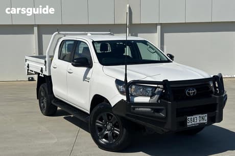 White 2023 Toyota Hilux Double Cab Chassis Sr (4X4)