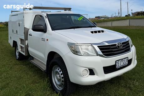 White 2015 Toyota Hilux Cab Chassis Sr (4X4)