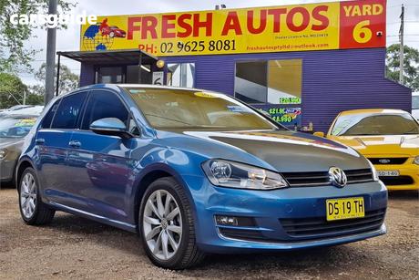 Blue 2016 Volkswagen Golf Hatchback 110 Tsi Highline
