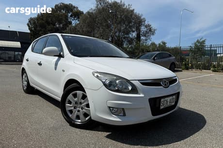 White 2011 Hyundai I30 Hatchback Sr