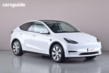 White 2023 Tesla Model Y Wagon Rear-Wheel Drive